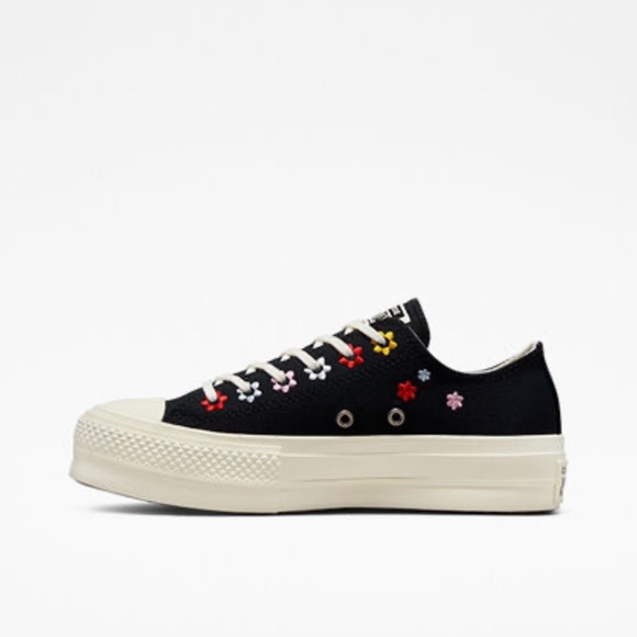 Converse Chuck Taylor All Star Lift Platform Floral Embroidery Low Top - Picture 4 of 7